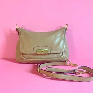 Coach crossbody bag💛